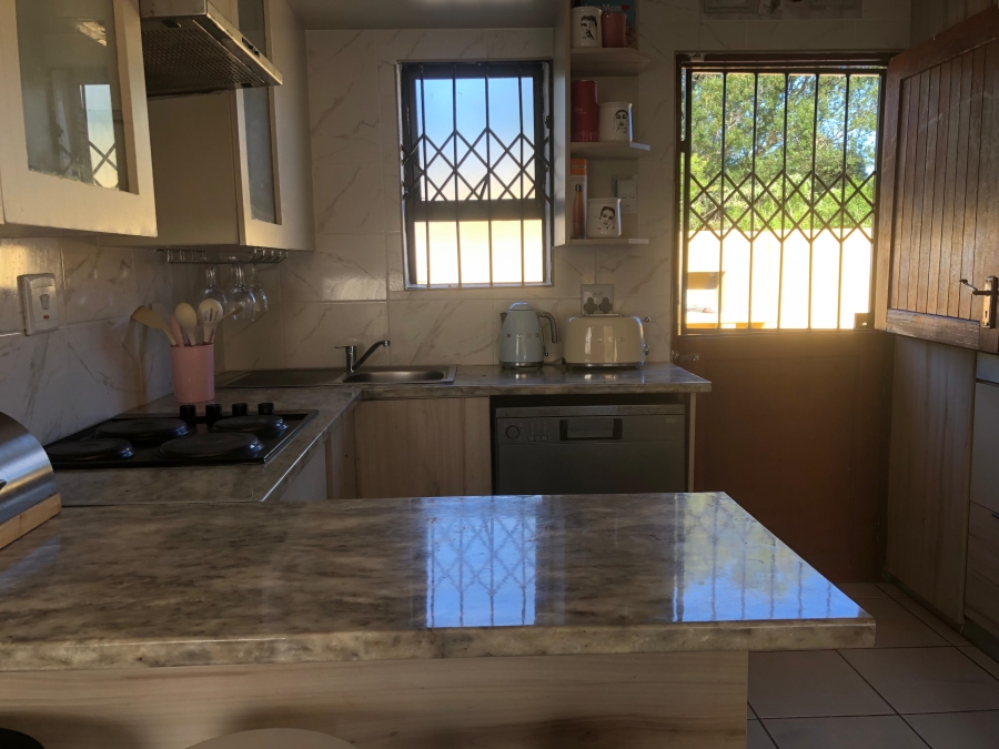 4 Bedroom Property for Sale in Haven Hills Eastern Cape
